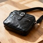 Sac bandoulière homme : le guide complet pour bien le choisir sans aucun texte